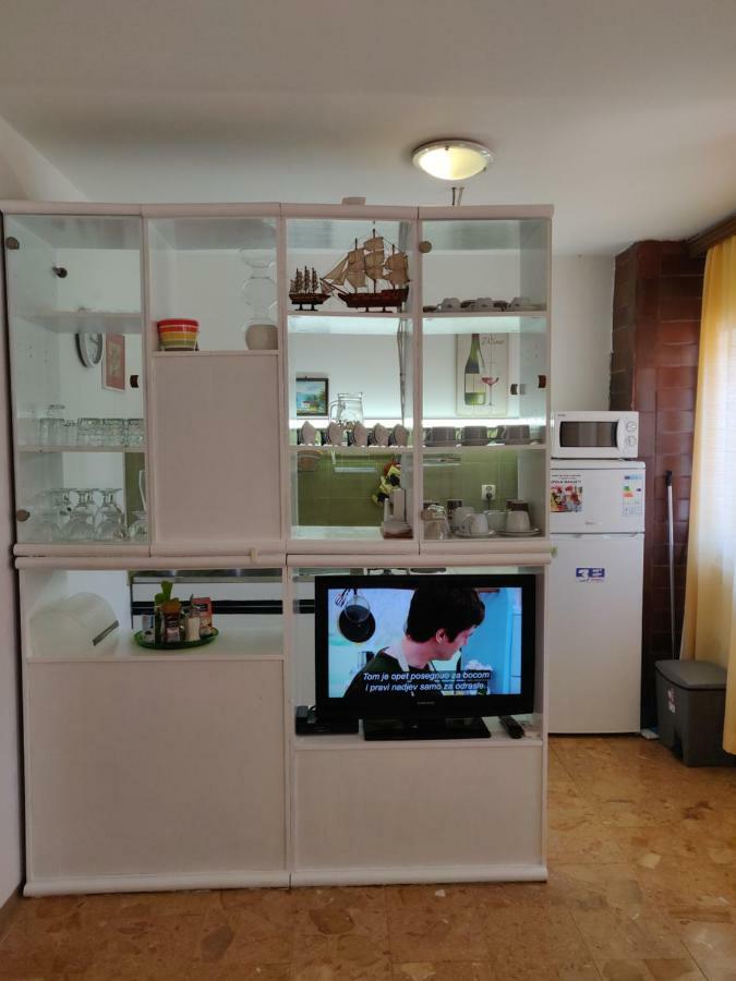 Apartment Zoric เกรบัชติซา ภายนอก รูปภาพ